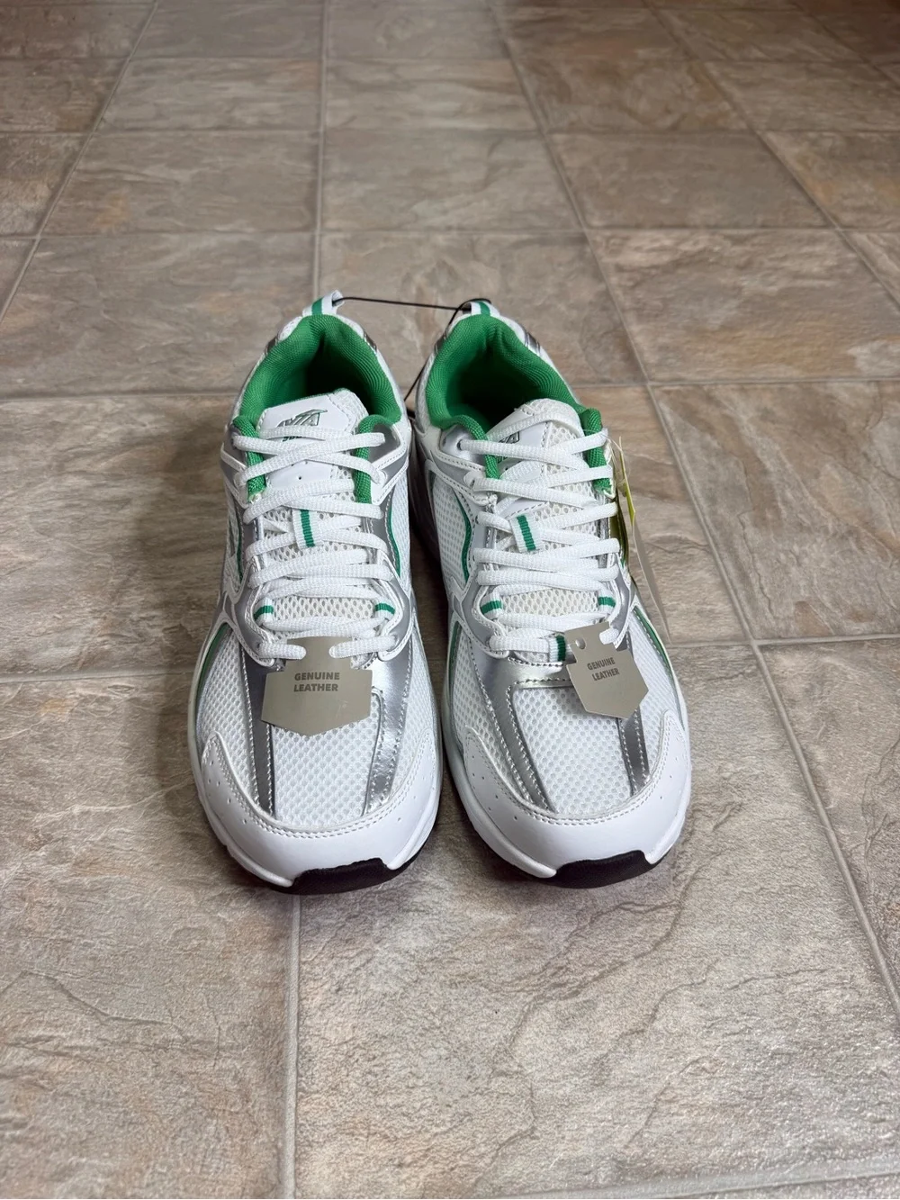 N/A white mesh